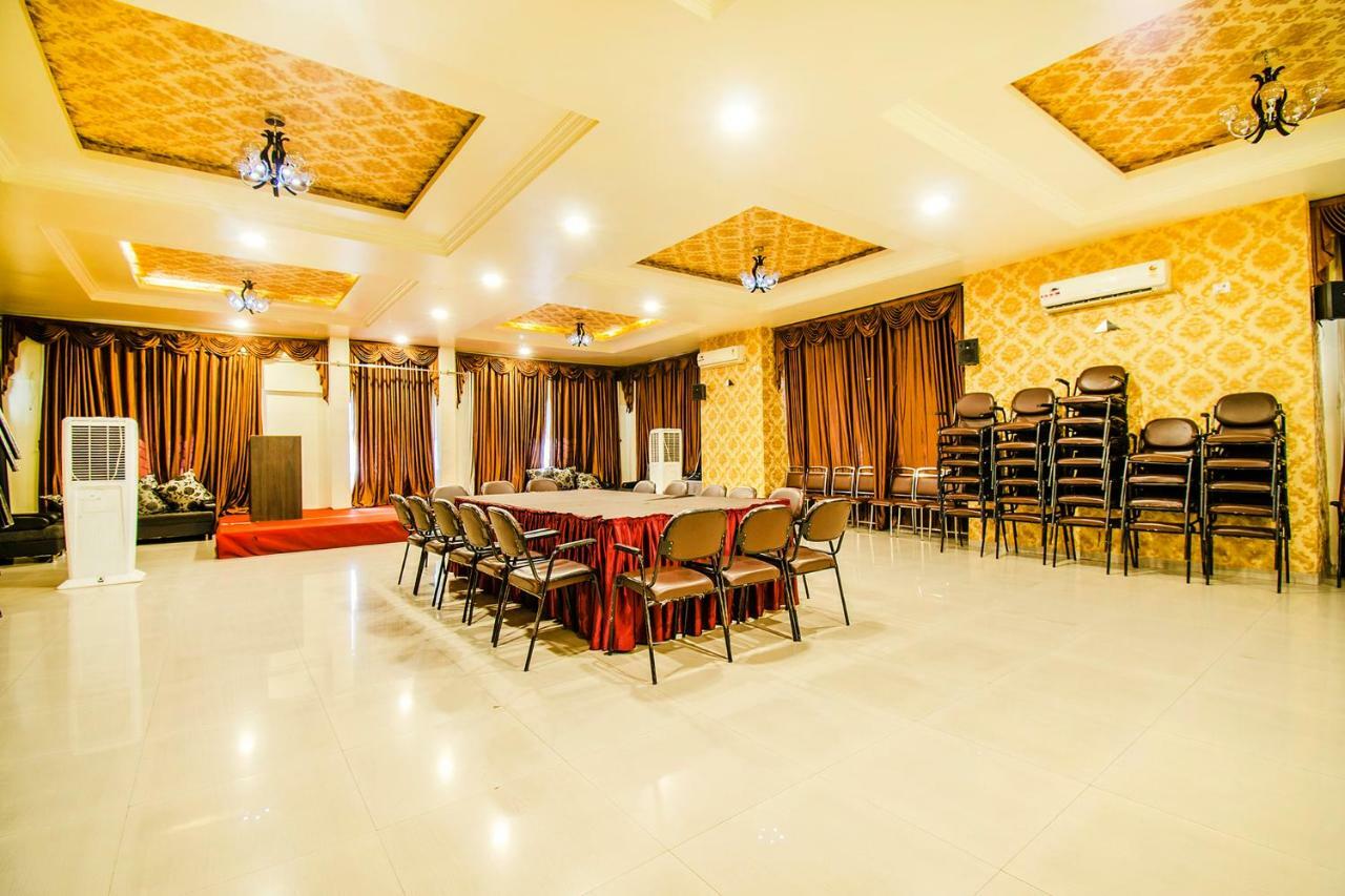 FabHotel Sanket Inn Hinjewadi Hinjawadi Buitenkant foto